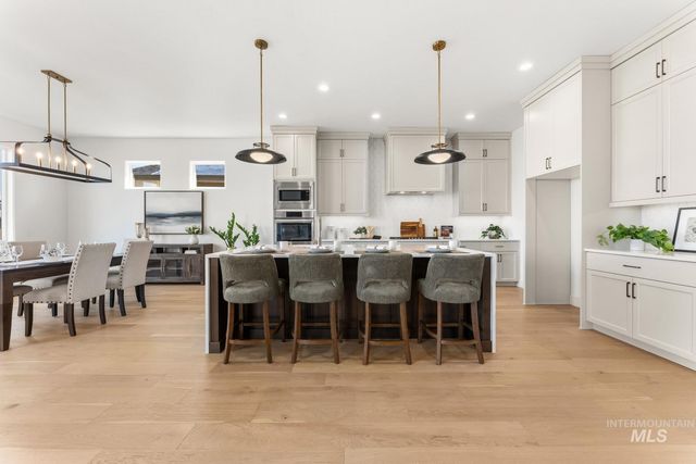 6954 Saddle Bred Way, Star, ID 83669