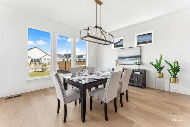 6954 Saddle Bred Way, Star, ID 83669