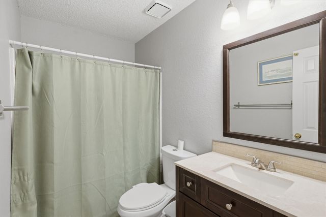 609 Carette Drive, Fort Worth, TX 76108