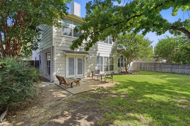 609 Carette Drive, Fort Worth, TX 76108