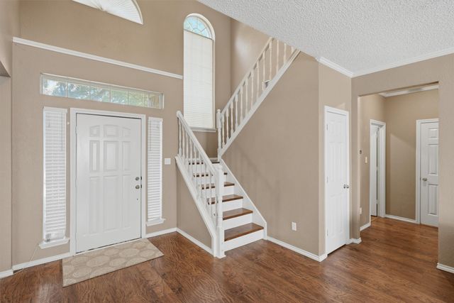 609 Carette Drive, Fort Worth, TX 76108