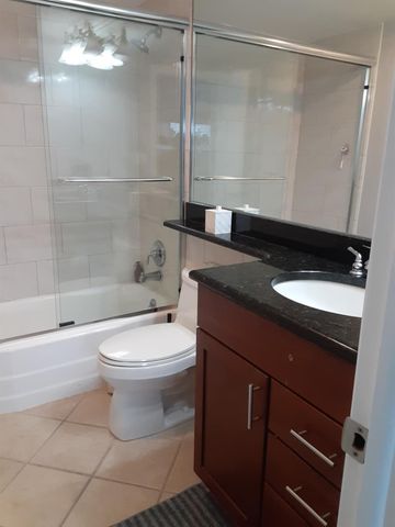 2900 NE 30th St G8, Fort Lauderdale, FL 33306