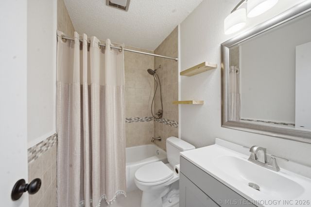 603 E 135th Place, Glenpool, OK 74033