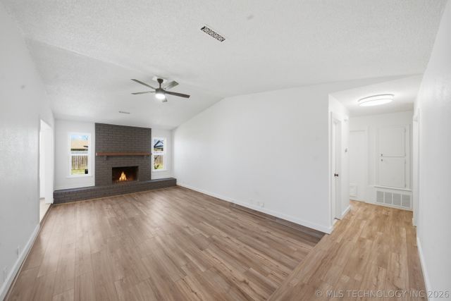 603 E 135th Place, Glenpool, OK 74033