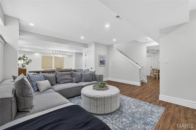 736 Evans Avenue, Kirkwood, MO 63122