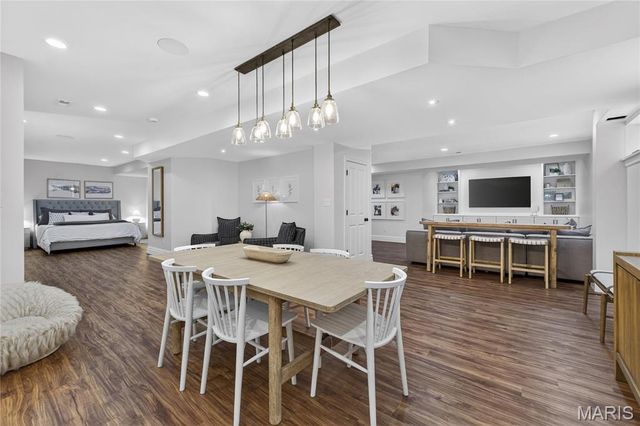 736 Evans Avenue, Kirkwood, MO 63122