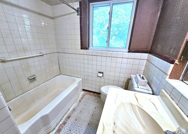 143 Laurel Drive, Battle Creek City, MI 49017
