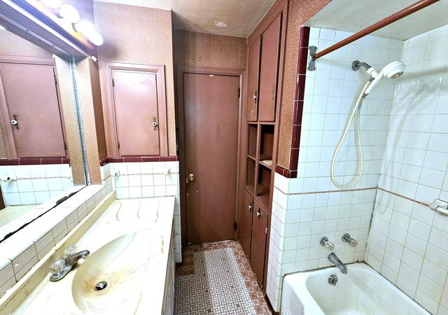 143 Laurel Drive, Battle Creek City, MI 49017