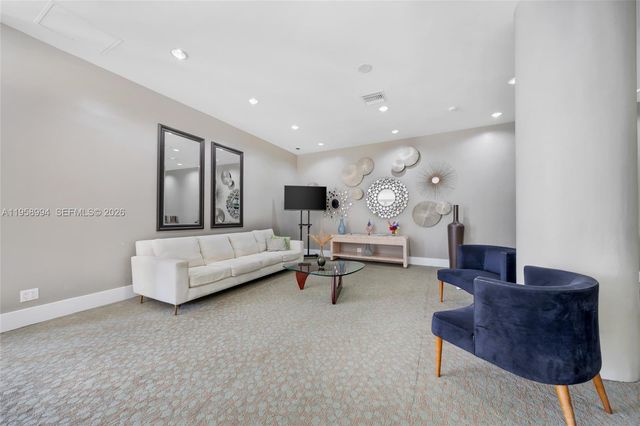 7441 Wayne Ave 11F, Miami Beach, FL 33141