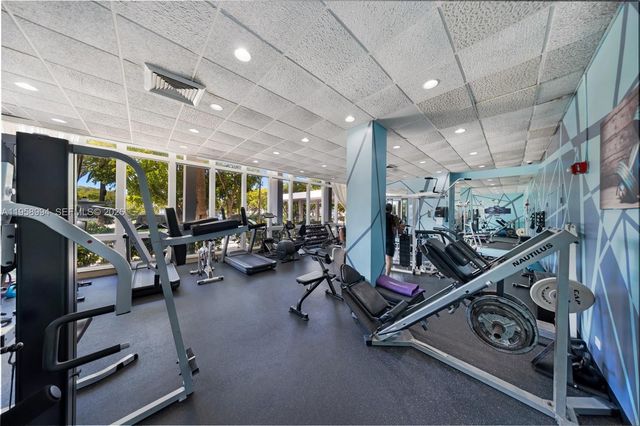 7441 Wayne Ave 11F, Miami Beach, FL 33141