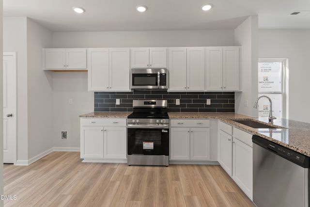 260 Courtside Drive, Dunn, NC 28334