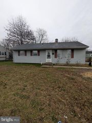 1502 THIRD AVE, Seabrook, NJ 08302