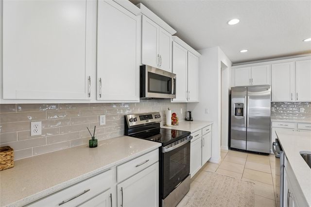 1581 SWAN SWIM DRIVE, Davenport, FL 33837