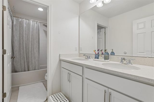 1581 SWAN SWIM DRIVE, Davenport, FL 33837