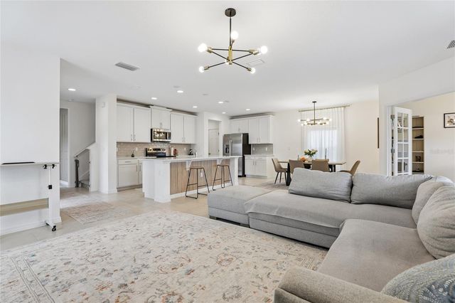 1581 SWAN SWIM DRIVE, Davenport, FL 33837