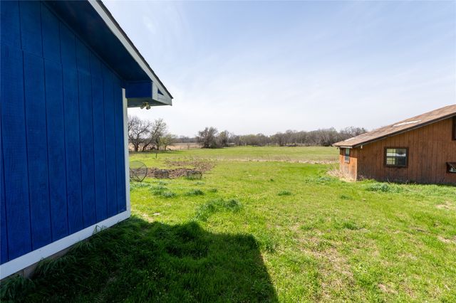 1272 School House Road, Paradise, TX 76073