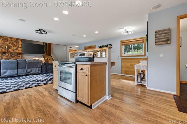 11201 Horton Road, Groveland Township, MI 48442