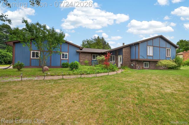 11201 Horton Road, Groveland Township, MI 48442