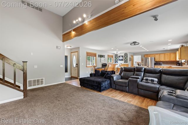 11201 Horton Road, Groveland Township, MI 48442