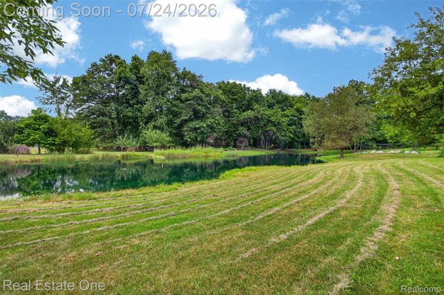 11201 Horton Road, Groveland Township, MI 48442
