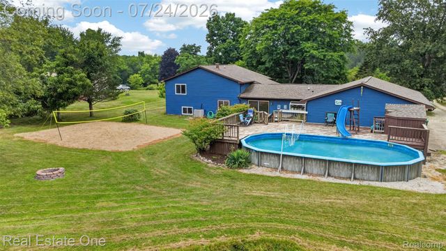 11201 Horton Road, Groveland Township, MI 48442