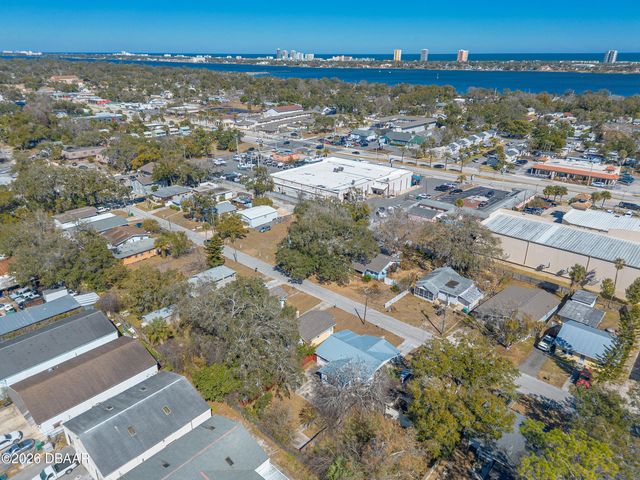 702 State Avenue, Holly Hill, FL 32117