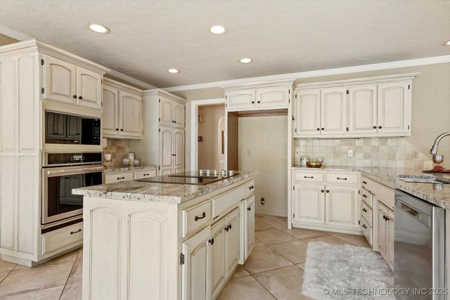 2605 E 74th Place, Tulsa, OK 74136