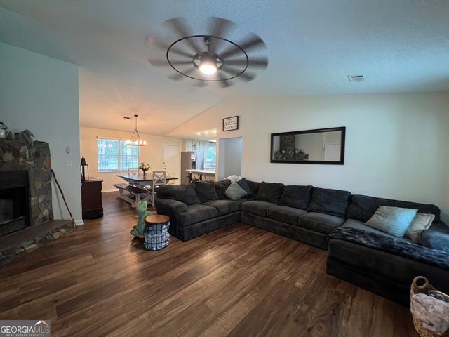 113 Camelot Drive, Dublin, GA 31021