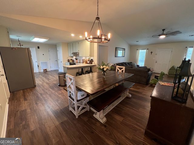 113 Camelot Drive, Dublin, GA 31021