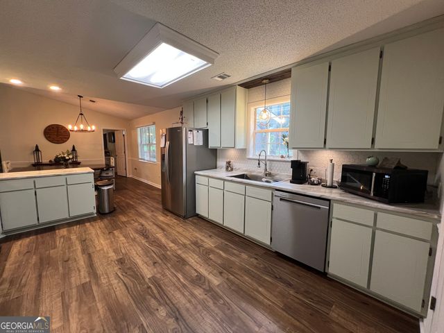 113 Camelot Drive, Dublin, GA 31021