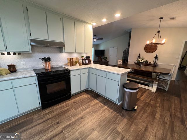 113 Camelot Drive, Dublin, GA 31021