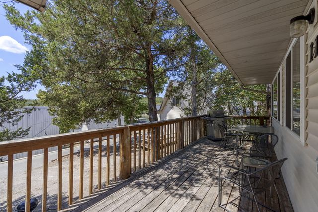 152 Deep Water Circle, Reeds Spring, MO 65737