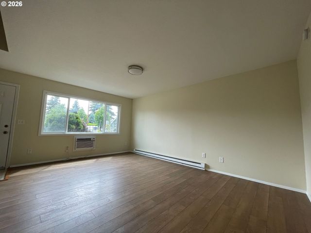 8451 Se FOSTER Rd, Portland, OR 97266