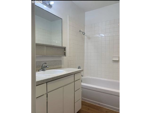 8451 Se FOSTER Rd, Portland, OR 97266