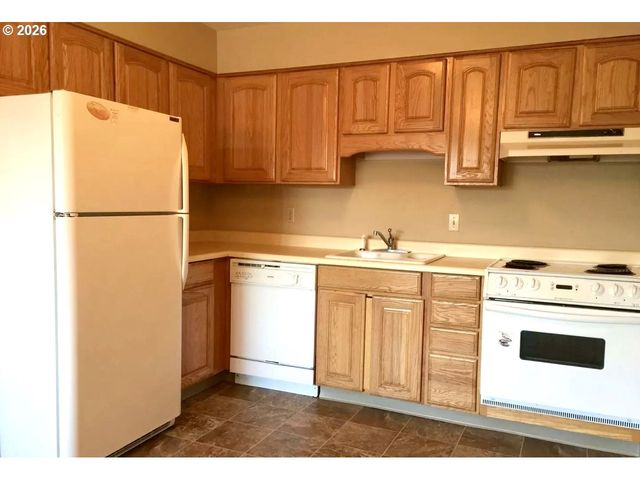 8451 Se FOSTER Rd, Portland, OR 97266