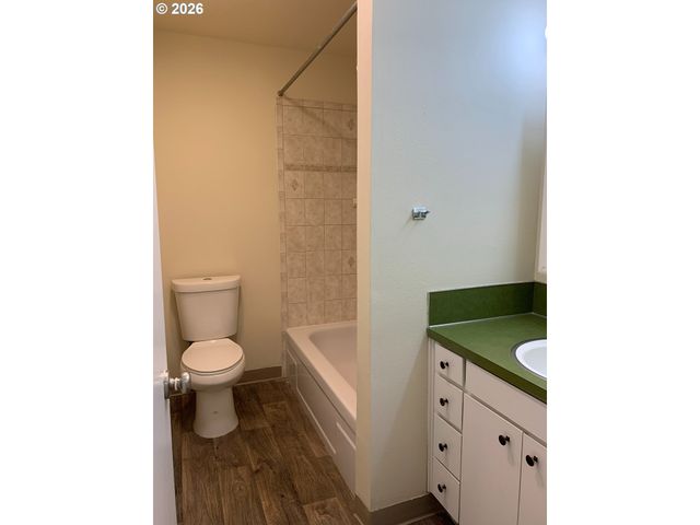 8451 Se FOSTER Rd, Portland, OR 97266