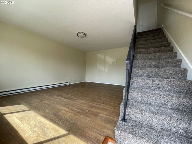 8451 Se FOSTER Rd, Portland, OR 97266