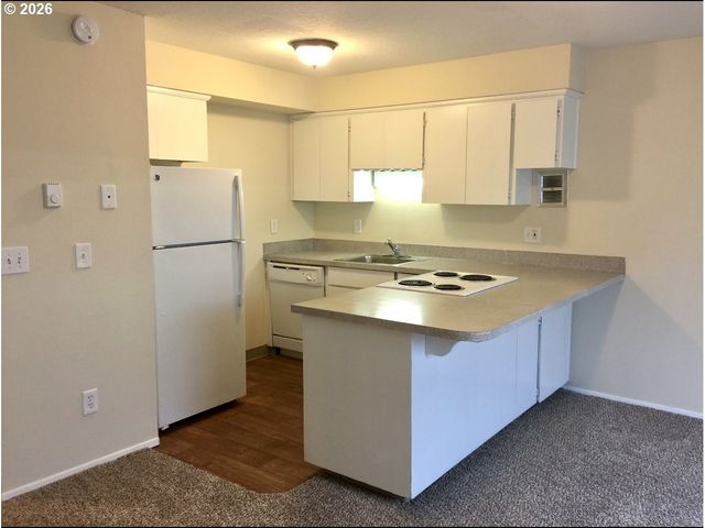 8451 Se FOSTER Rd, Portland, OR 97266