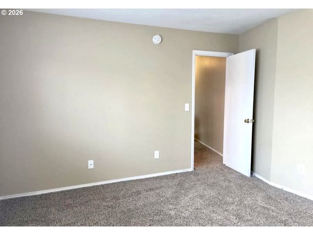 8451 Se FOSTER Rd, Portland, OR 97266