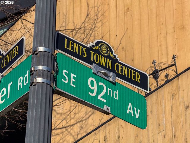 8451 Se FOSTER Rd, Portland, OR 97266