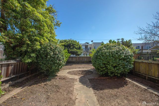 711 Vienna Street, San Francisco, CA 94112