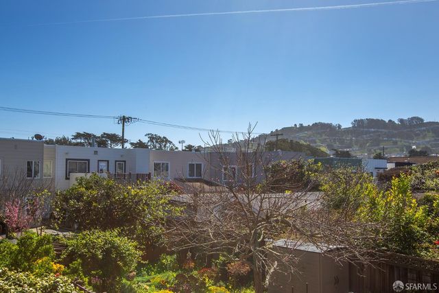 711 Vienna Street, San Francisco, CA 94112