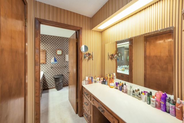 280 E Highland St, Decaturville, TN 38329