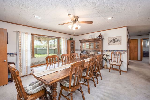 280 E Highland St, Decaturville, TN 38329