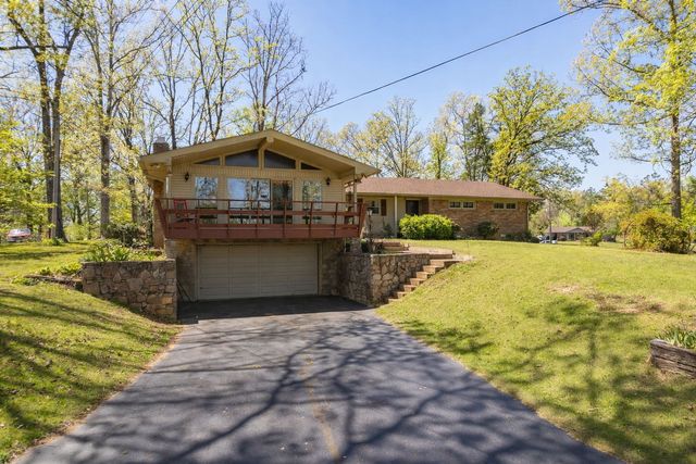 280 E Highland St, Decaturville, TN 38329