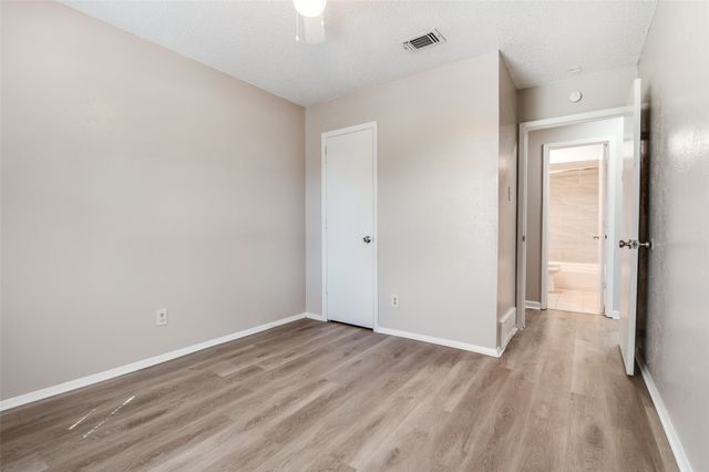 735 Middale Road, Duncanville, TX 75116