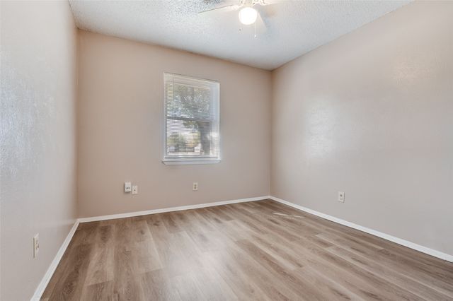 735 Middale Road, Duncanville, TX 75116