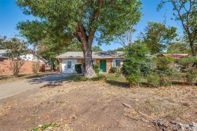 735 Middale Road, Duncanville, TX 75116