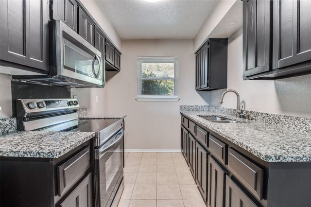 735 Middale Road, Duncanville, TX 75116