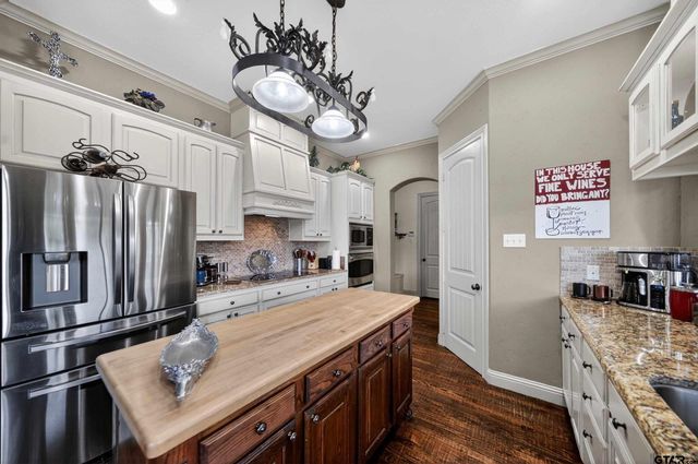 326 County Road 2307, Mineola, TX 75773